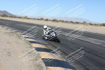 media/Dec-01-2025-Moto Forza (Mon) [[2daa91e15f]]/2-Intermediate Group/Session 4 (Turn 10 Inside)/